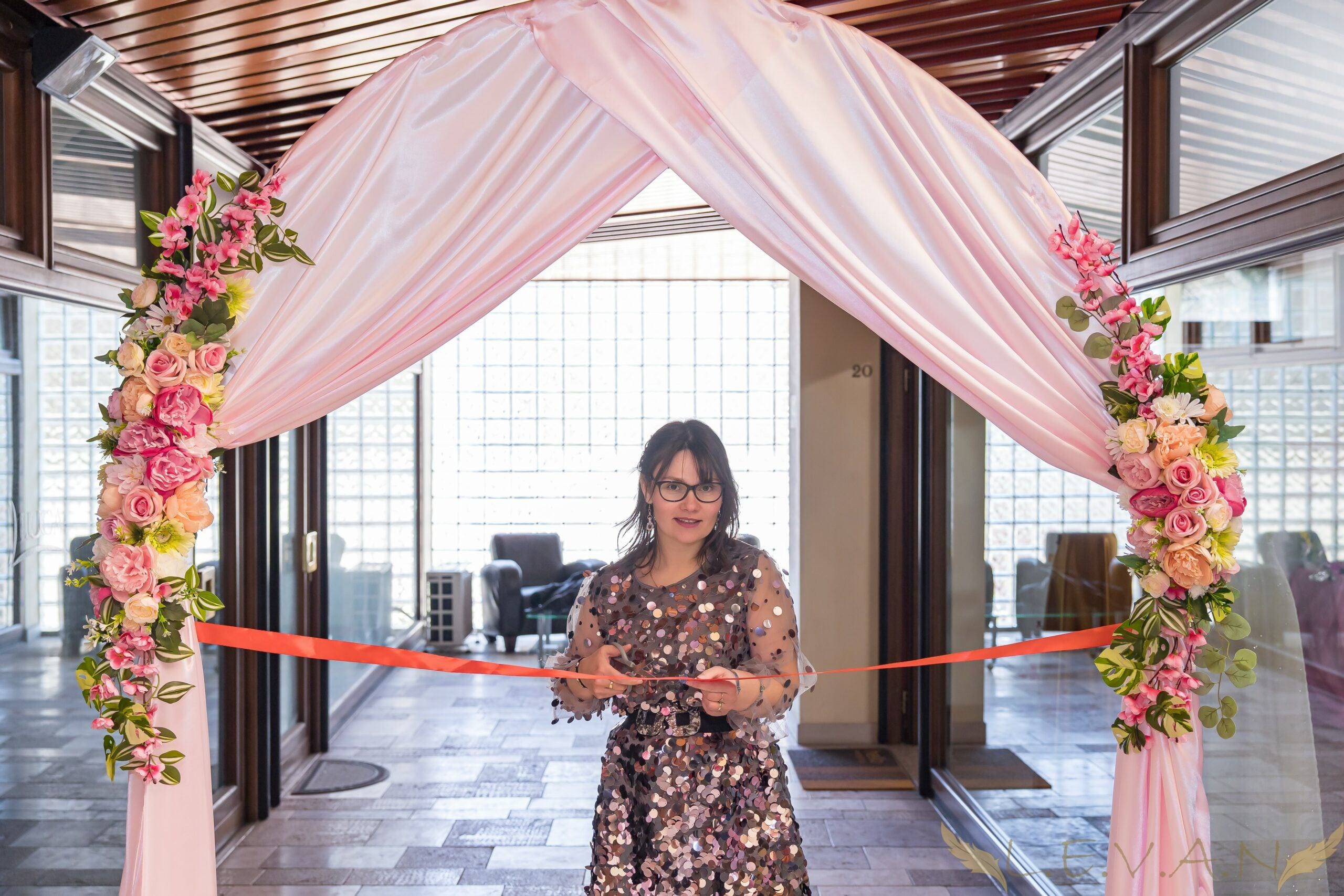 Informazioni su L.E.V.A.N. in apertura