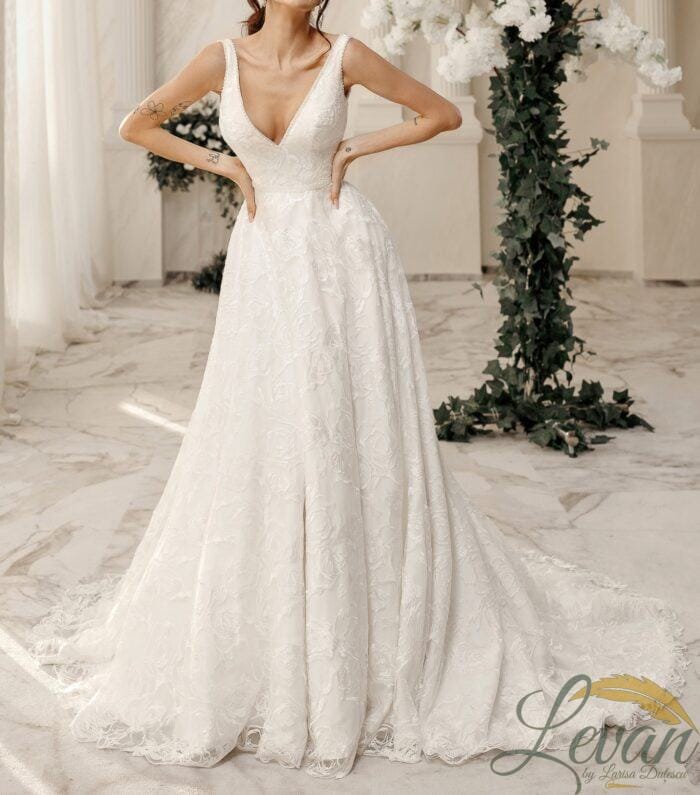 c90215fbb9a9b0478657498da298102e "La Beatrice" – In Jacquard Floreale - immagine 1